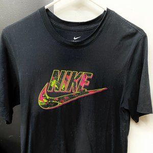 Nike Tee Black Small